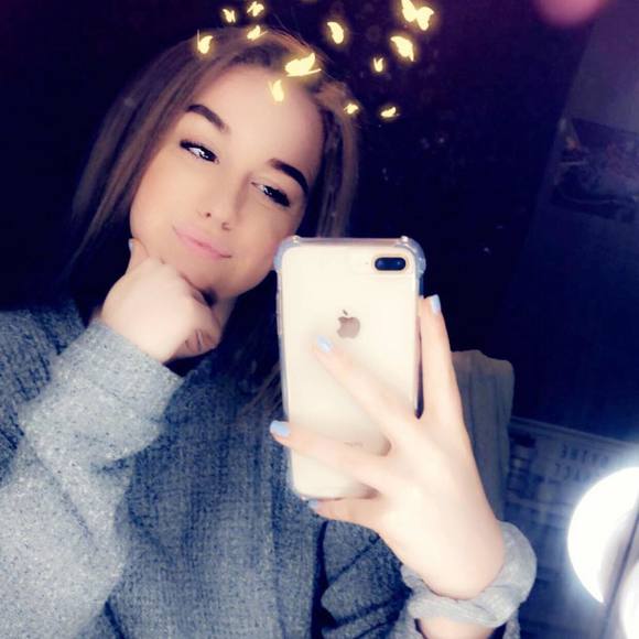 Meet your Posher, Krystin - Picture 1 of 1